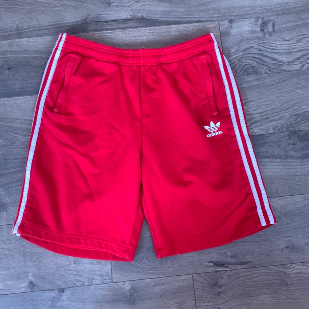 Adidas shorts large